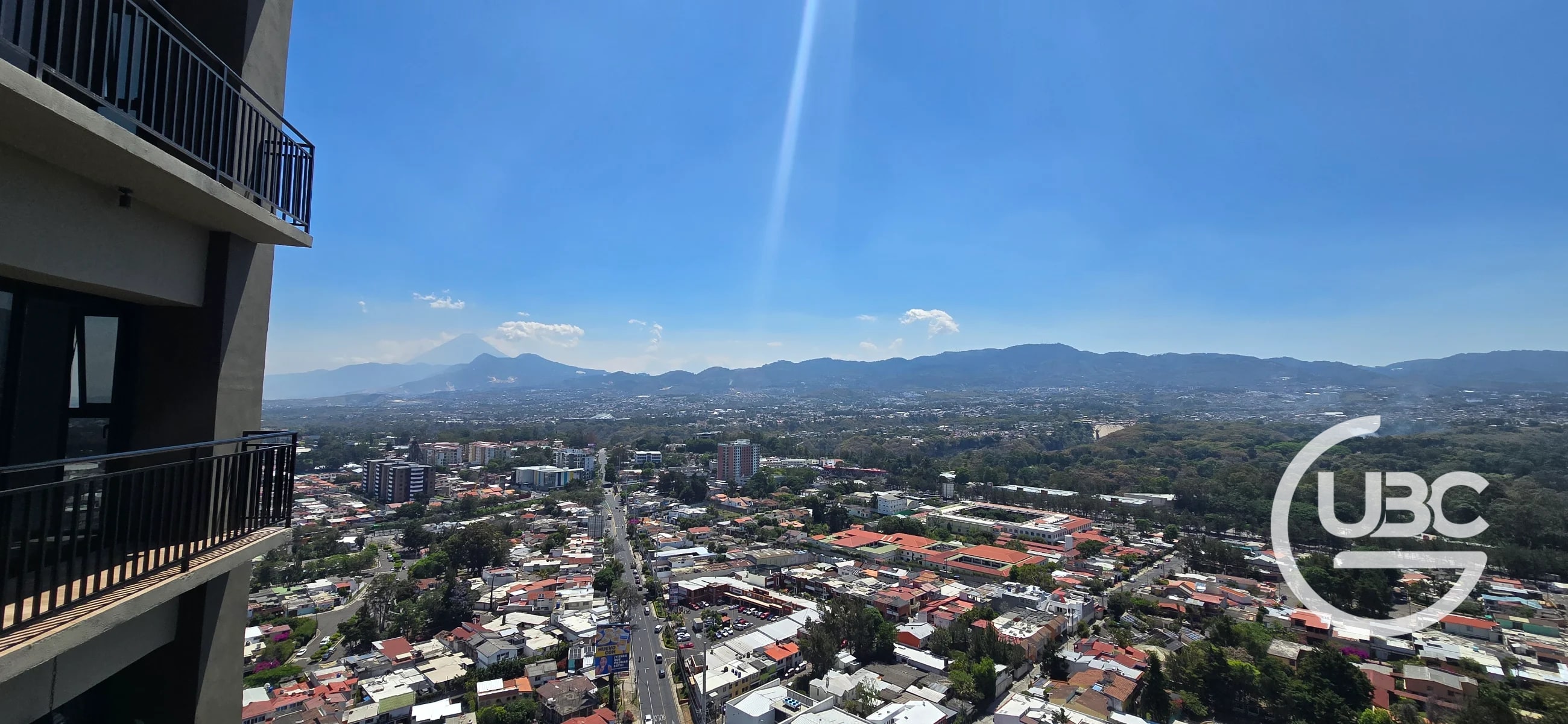 Apartamento en venta en Altaire Zona 11 - 2