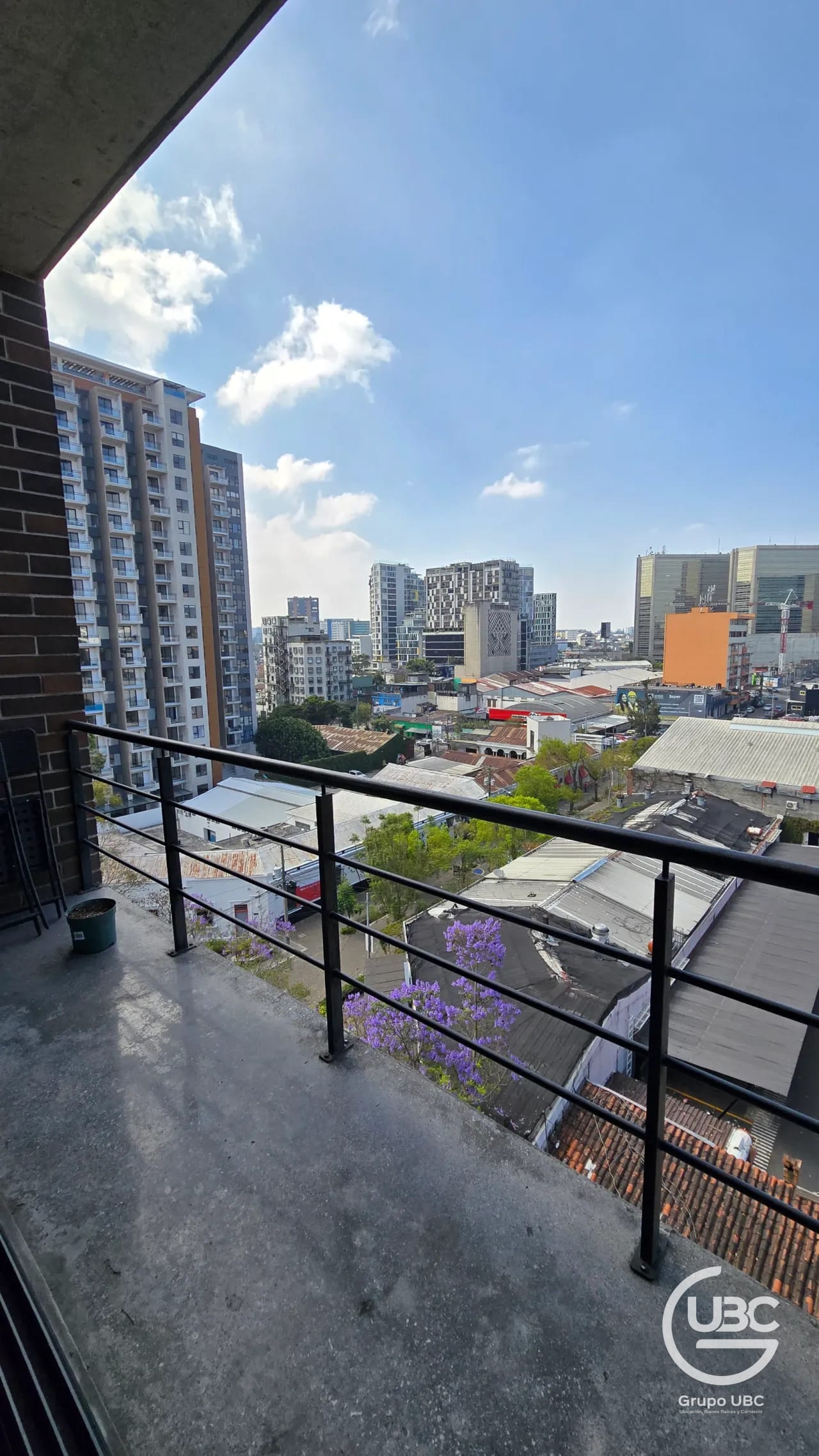 Apartamento amueblado en renta Zona 4 — Apartamento en Alquiler en Cuatro Venezia, Zona 4, Guatemala, Ciudad — foto 5 de 14