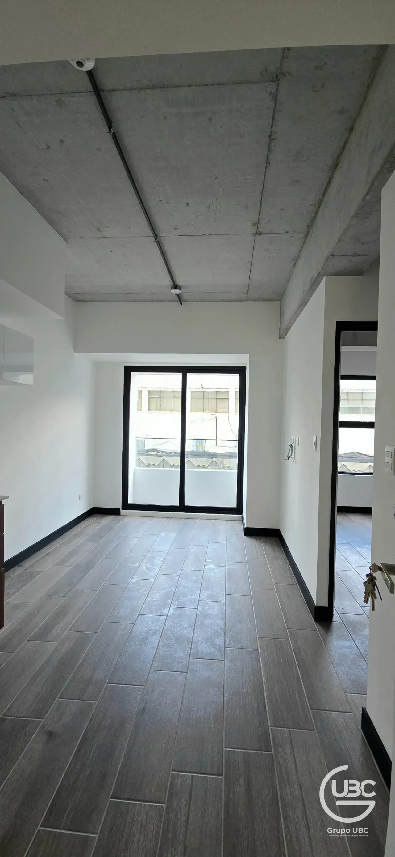 Apartamento en renta en Zona 5 a una cuadra de 4 grados Norte — Apartamento en Alquiler en Zona 5, Guatemala, Ciudad — foto 3 de 11