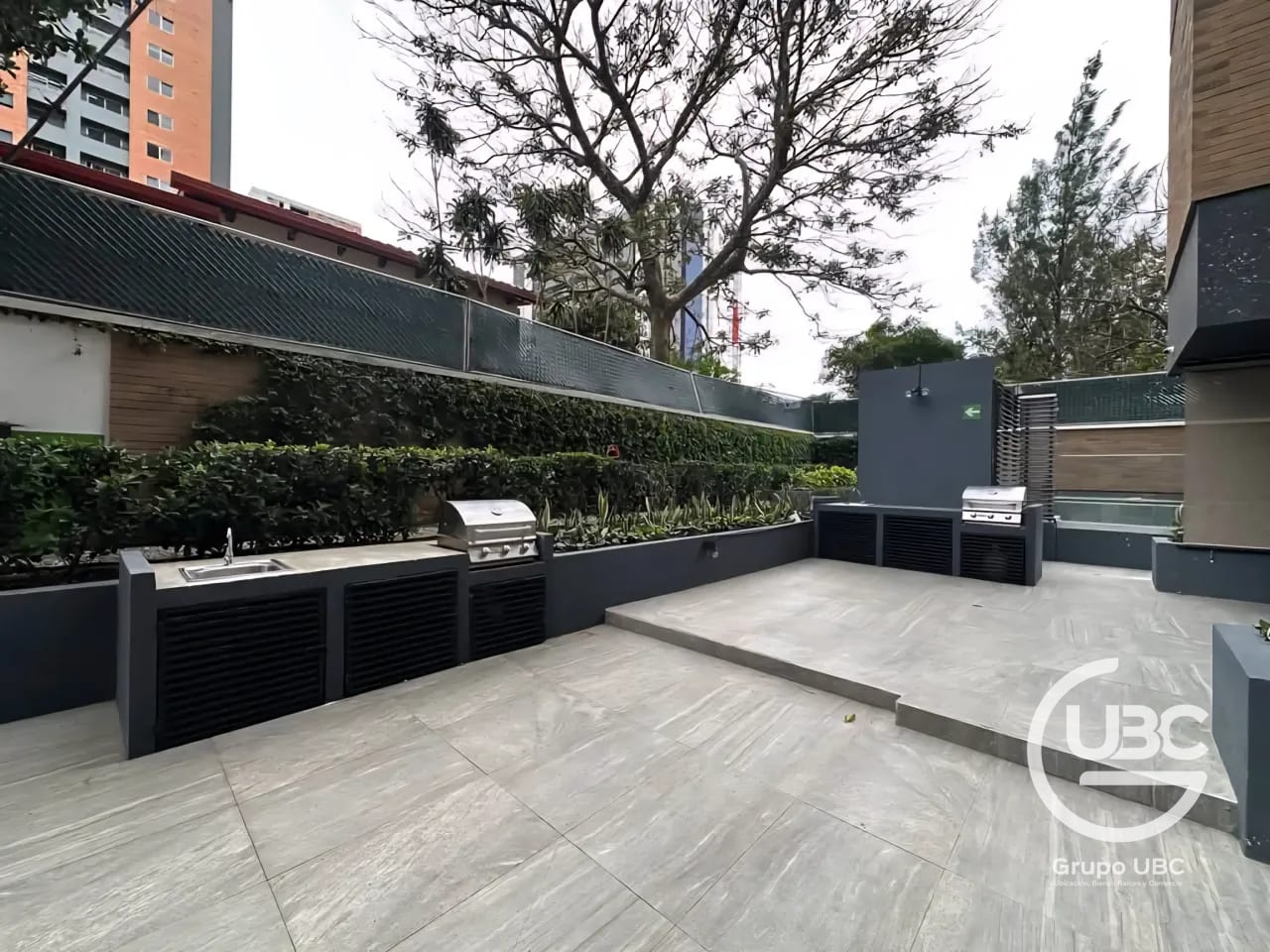 Apartamento en renta en Zona 10 Edificio Parque 10 — Apartamento en Alquiler en Parque 10, Zona 10, Guatemala, Ciudad — foto 13 de 16