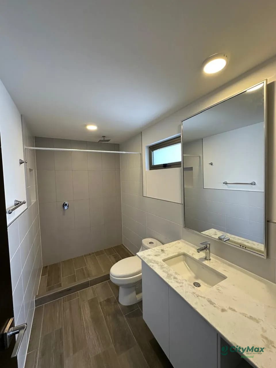 Apartamento en renta zona 14 — Apartamento en Alquiler en Segheria, Zona 14, Guatemala, Ciudad — foto 8 de 8