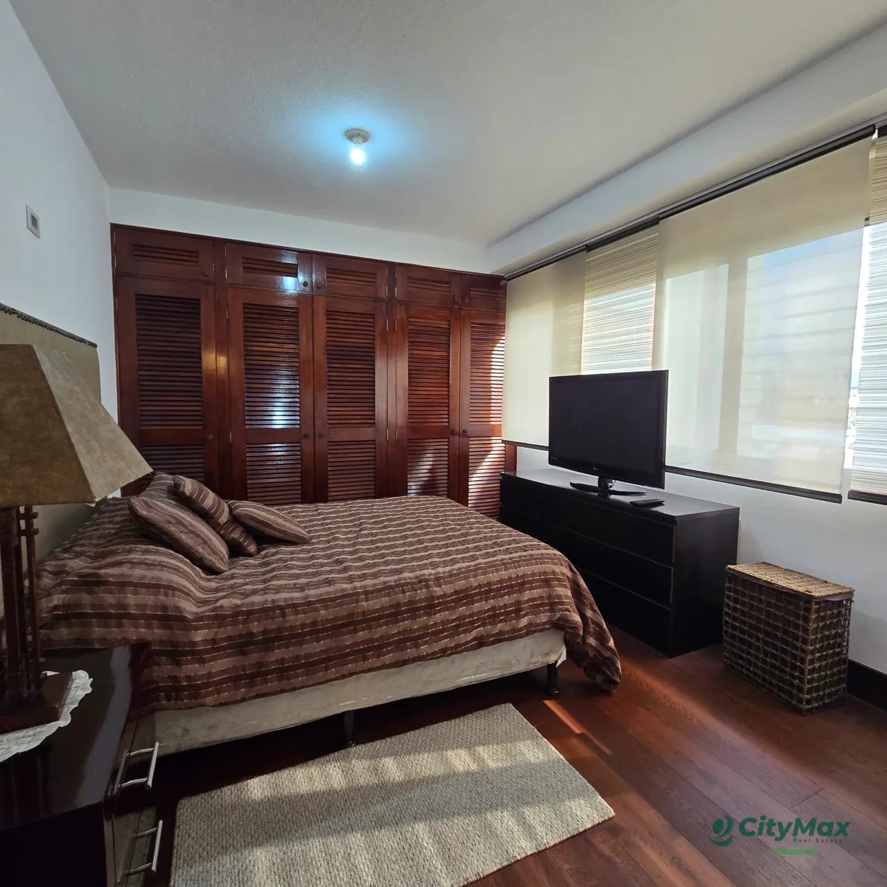 Apartamento en venta/ renta zona 10 — Apartamento en Venta en Moradas del Acueducto, Zona 10, Guatemala, Ciudad — foto 5 de 9
