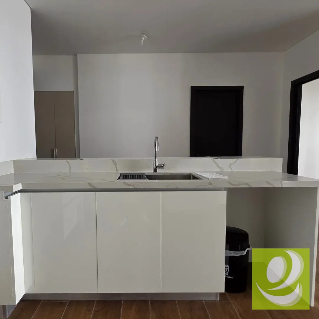 Apartamento en Renta en Lirios IV zona 16 Cayalá — Apartamento en Alquiler en Zona 16, Guatemala, Ciudad — foto 2 de 12