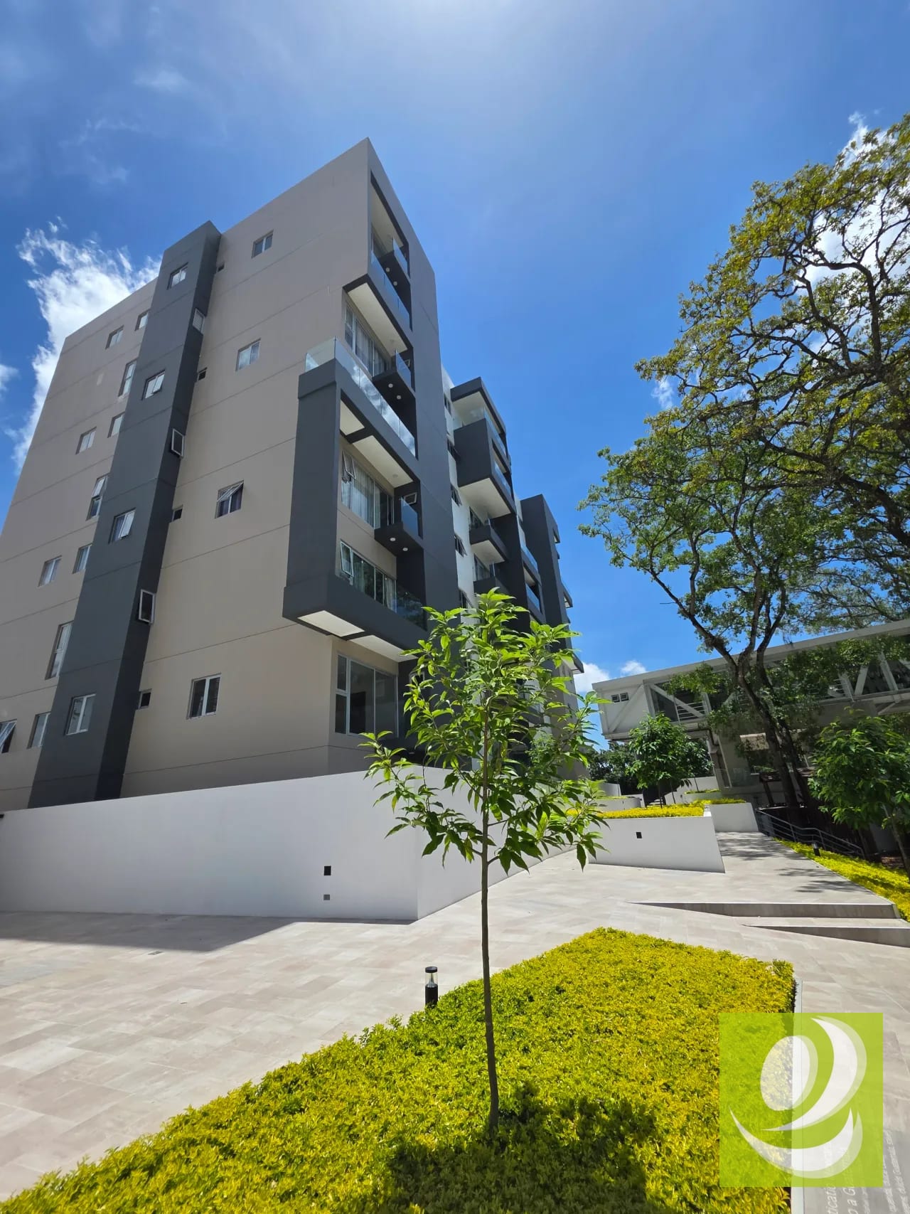 VENDO APARTAMENTO PREMIUM NUVÓ CONDADO NARANJO — Apartamento en Venta en Zona 4 Mixco, Guatemala, Ciudad — foto 1 de 12