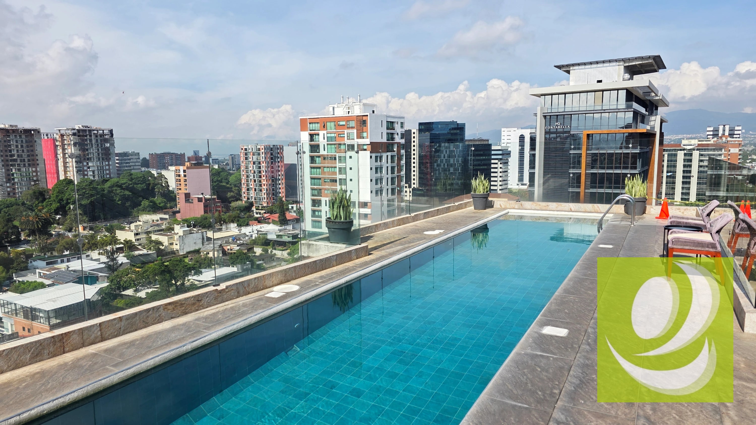 ✨ EN VENTA APARTAMENTO EN PRIMER NIVEL, ZONA 10✨ — Apartamento en Venta en Zona 10, Guatemala, Ciudad — foto 1 de 6