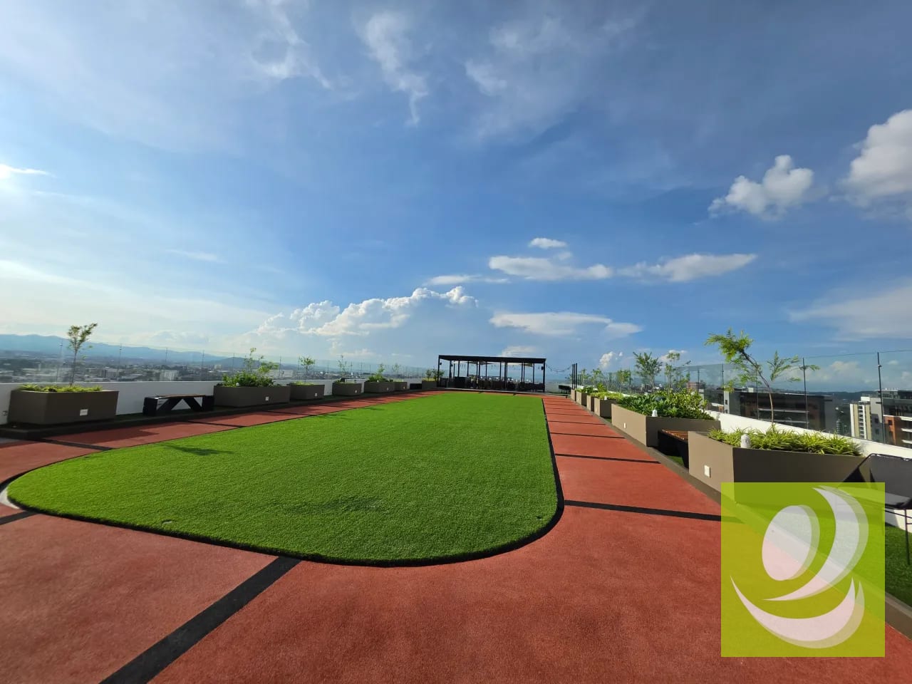 Apartamento en VENTA O RENTA zona 10 con linea blanca — Apartamento en Venta en Atarah, Zona 10, Guatemala, Ciudad — foto 15 de 17
