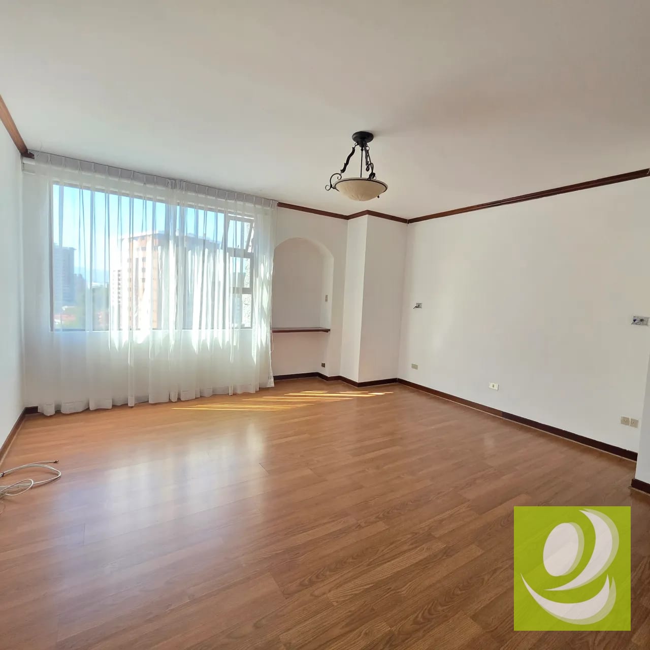 Venta/Renta Apartamento en zona 10 Castellar — Apartamento en Venta en Zona 10, Guatemala, Ciudad — foto 6 de 10