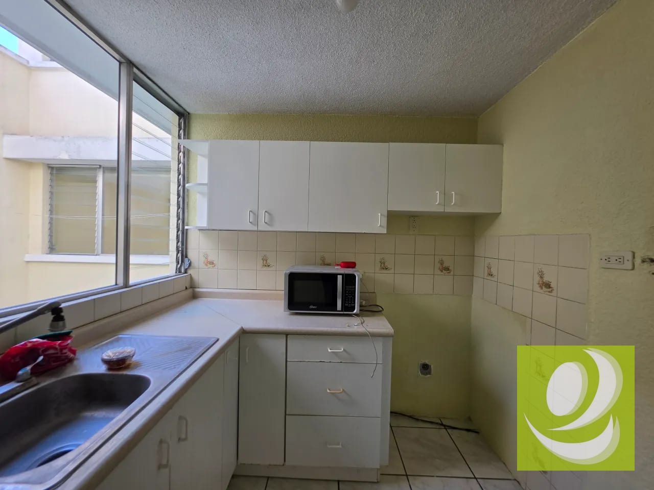 Apartamento en Alquiler en Residenciales V Zona 11 — Apartamento en Alquiler en Zona 11, Guatemala, Ciudad — foto 1 de 11