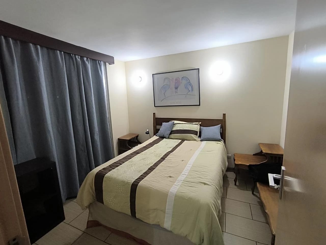 Apartamento Amueblado en Renta en Condado la Villa Z14 — Apartamento en Alquiler en Zona 14, Guatemala, Ciudad — foto 2 de 6