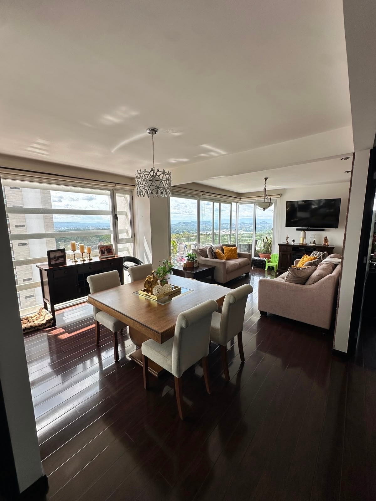 Apartamento en venta | 3 habitaciones | 2 baños | 2 parqueos | Nueva Caledonia, zona 16 — Apartamento en Venta en Nueva Caledonia, Zona 16, Guatemala, Ciudad — foto 2 de 12
