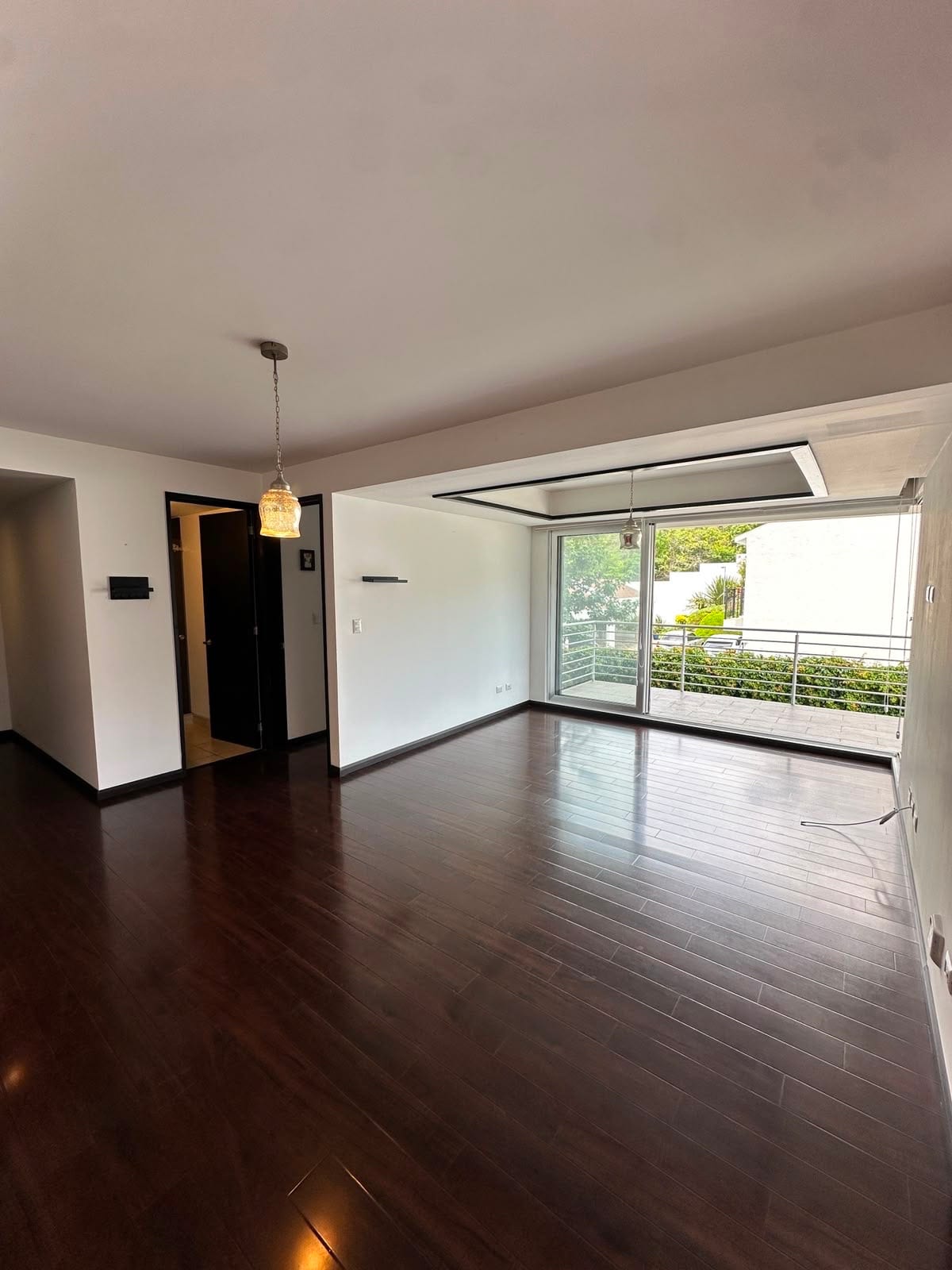 Apartamento en venta | 3 habitaciones | 2 parqueos | 2 baños | Nueva Caledonia, zona 16 — Apartamento en Venta en Nueva Caledonia, Zona 16, Guatemala, Ciudad — foto 1 de 11