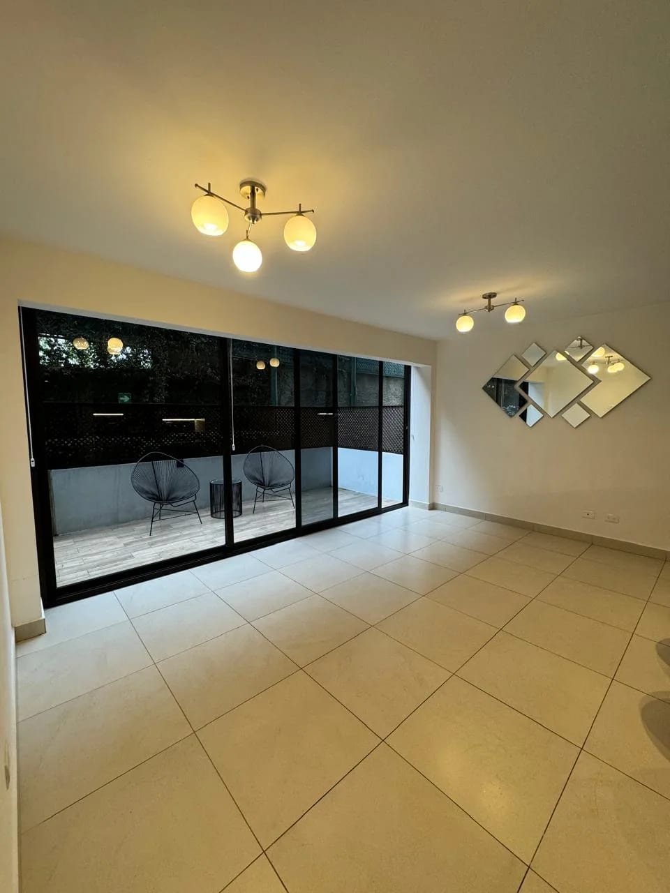 Z.14 EDIFICIO BE14 ÁREA DE LA VILLA – APTO. EN VENTA EN PRIMER NIVEL CON JARDÍN — Apartamento en Venta en Be14, Zona 14, Guatemala, Ciudad — foto 6 de 15