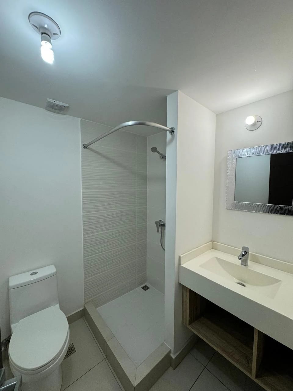 Z.14 EDIFICIO BE14 ÁREA DE LA VILLA – APTO. EN VENTA EN PRIMER NIVEL CON JARDÍN — Apartamento en Venta en Be14, Zona 14, Guatemala, Ciudad — foto 7 de 15