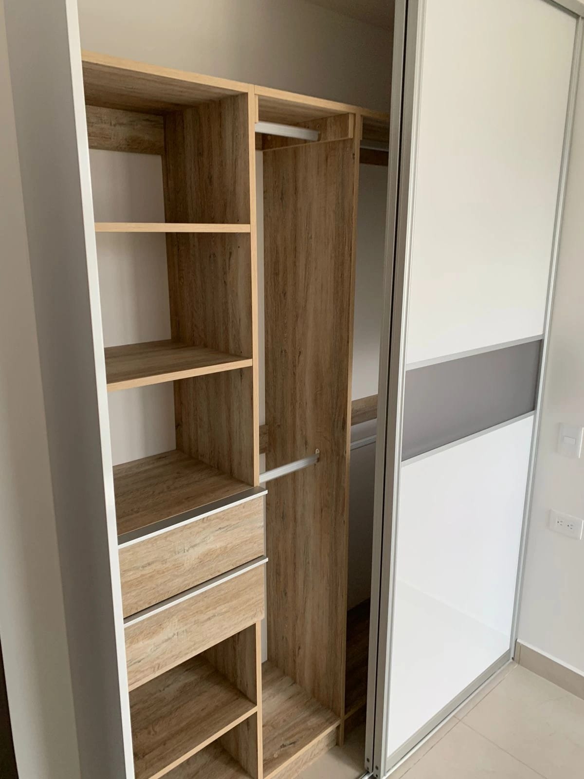 Apartamento en Venta o Renta Excelente Ubicación — Apartamento en Venta en Be14, Zona 14, Guatemala, Ciudad — foto 3 de 17