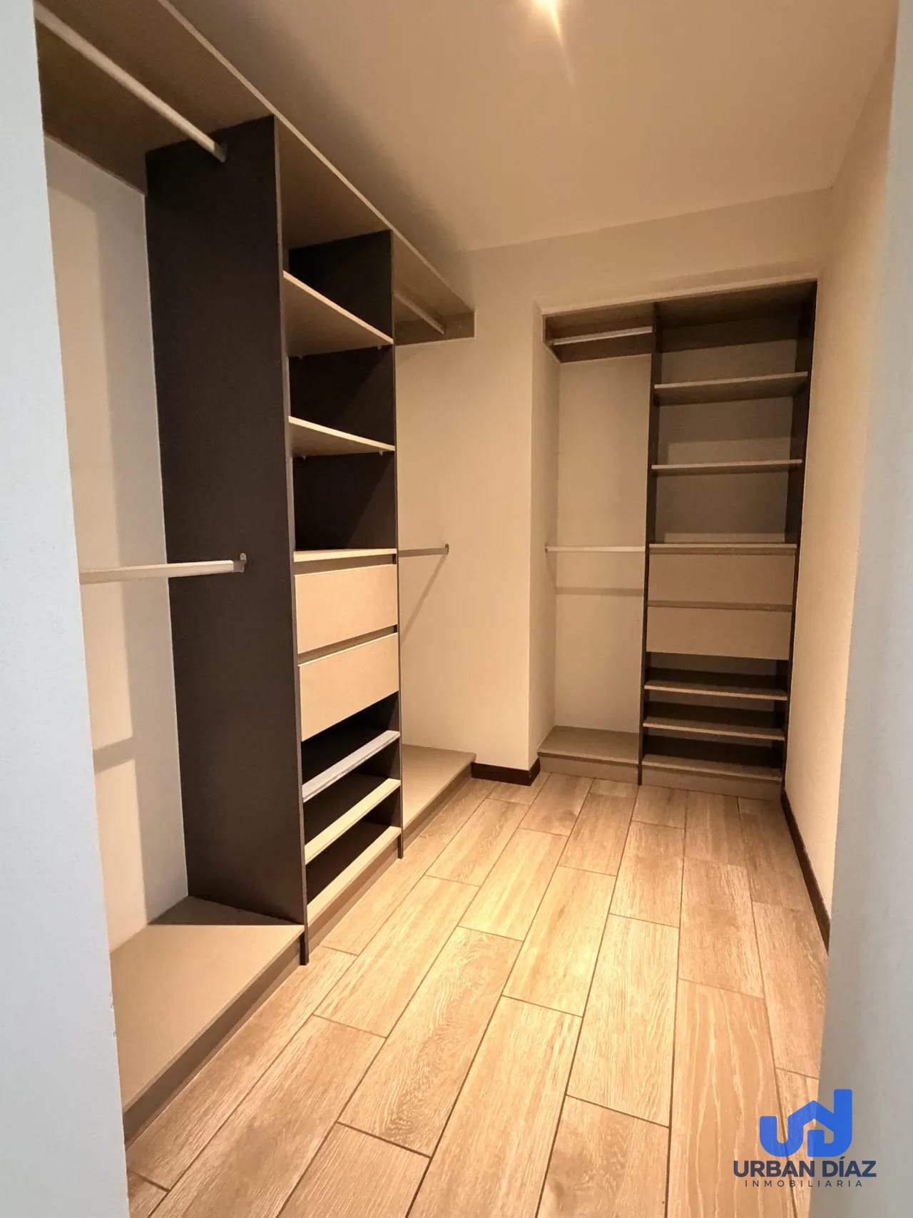 Apartamento en San Isidro 20/21, Zona 16 — Apartamento en Alquiler en San Isidro 20/21, Zona 16, Guatemala, Ciudad — foto 9 de 17