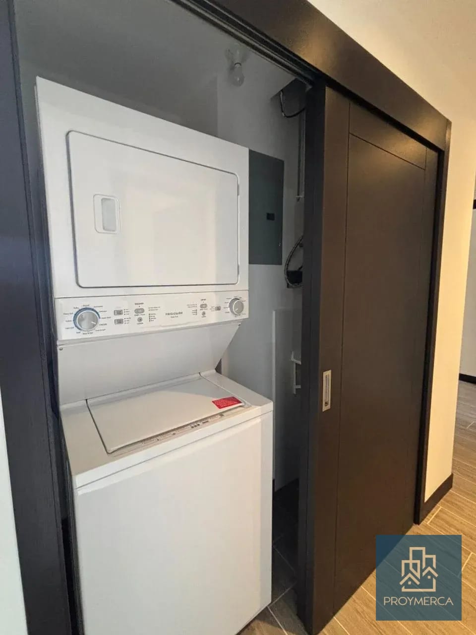 Apartamento en alquiler, Edificio Alena , Zona 15 VH II — Apartamento en Alquiler en Alena, Zona 15, Guatemala, Ciudad — foto 10 de 15