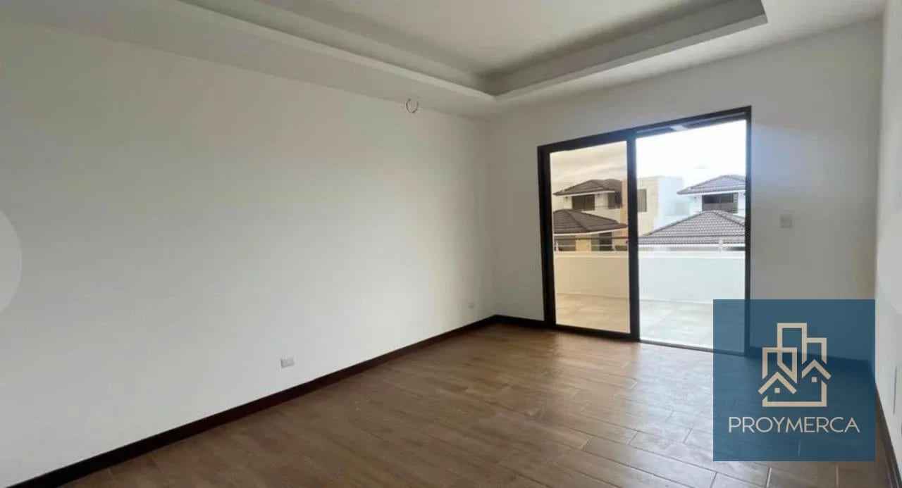 Casa rodeado de áreas verdes en alquiler, Condominio La Reserva II, Lomas de San Isidro, Zona 16 — Apartamento en Alquiler en Zona 16, Guatemala, Ciudad — foto 11 de 11