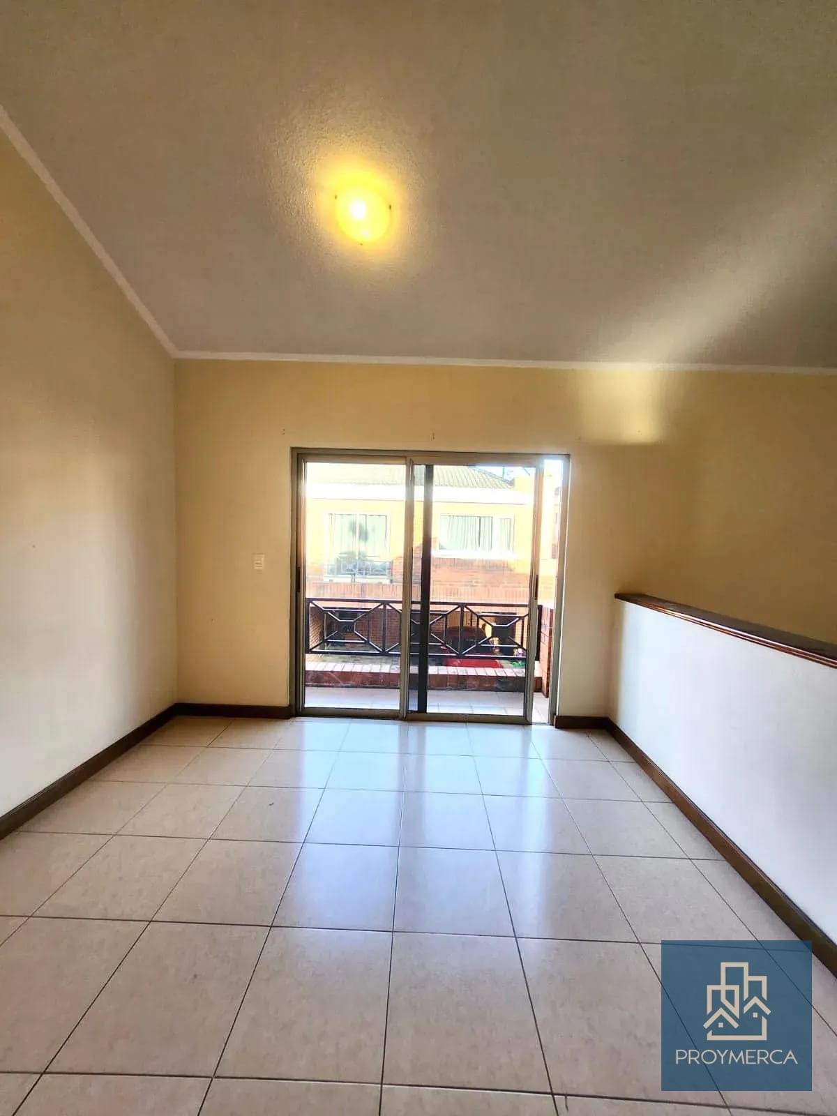 Casa en venta, Residencial Villas de Jacarandas de Cáyalá, Zona 16 — Apartamento en Venta en Zona 16, Guatemala, Ciudad — foto 7 de 12