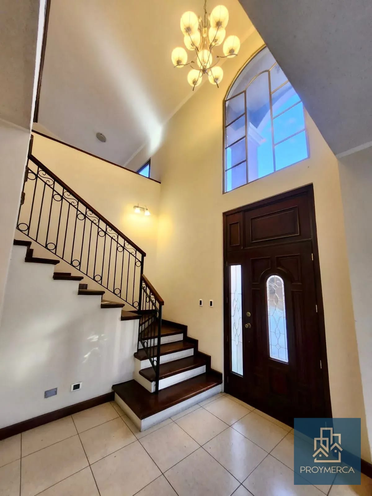 Casa en venta, Residencial Villas de Jacarandas de Cáyalá, Zona 16 — Apartamento en Venta en Zona 16, Guatemala, Ciudad — foto 11 de 12