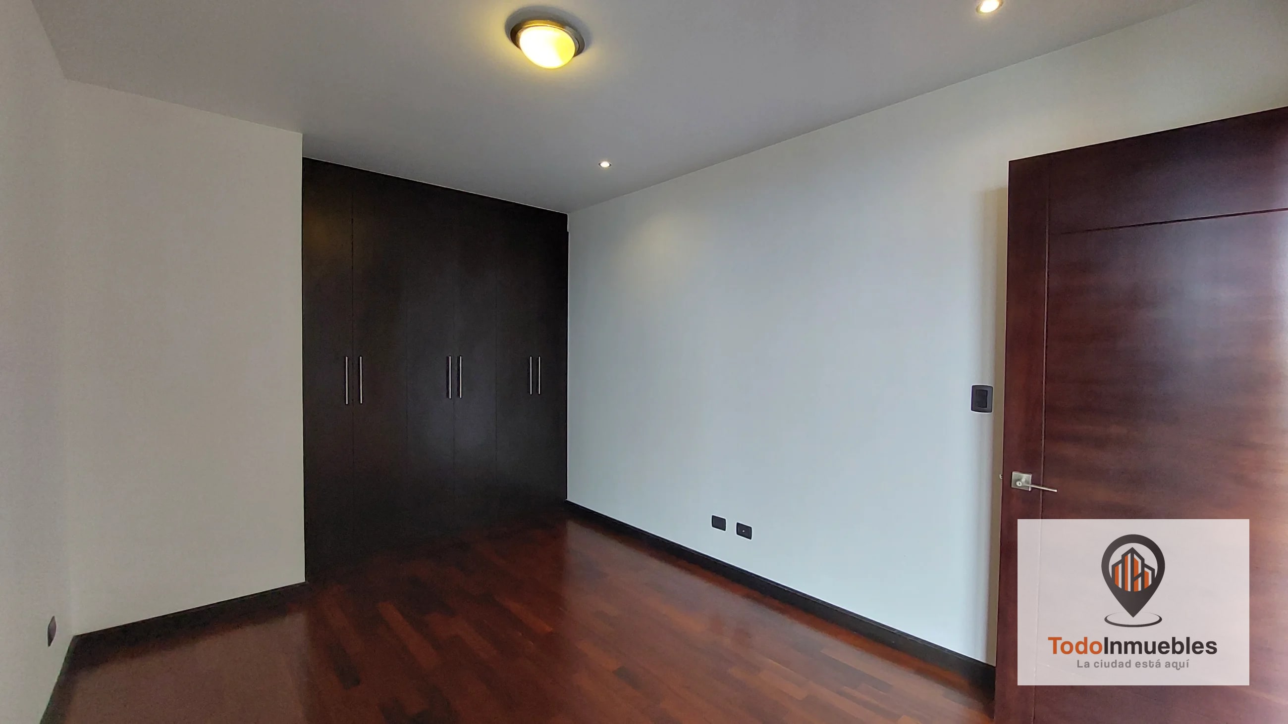 Apartamento Penthouse en Renta en zona 15 vh1 - 9
