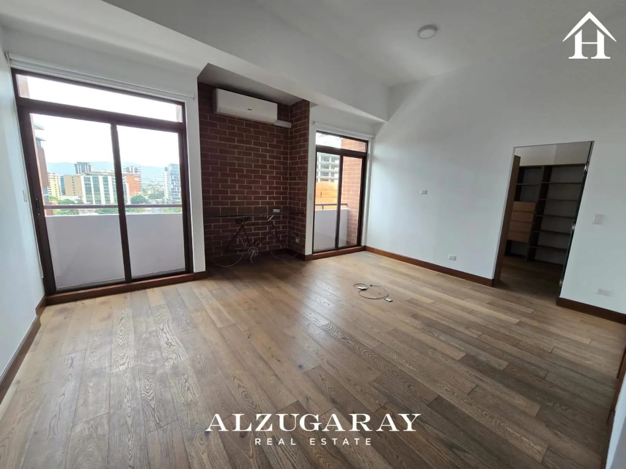 Apto. Moderno con Balcón 3 Hab./ Edif. Salvattore Z.10 — Apartamento en Alquiler en Salvattore, Zona 10, Guatemala, Ciudad — foto 5 de 9