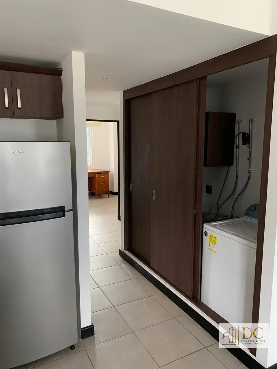 📍APARTAMENTO AMUEBLADO EN RENTA – 2 HAB + ESTUDIO | HEXA 16 | ZONA 16 — Apartamento en Alquiler en Hexa Cañada 16, Zona 16, Guatemala, Ciudad — foto 5 de 17