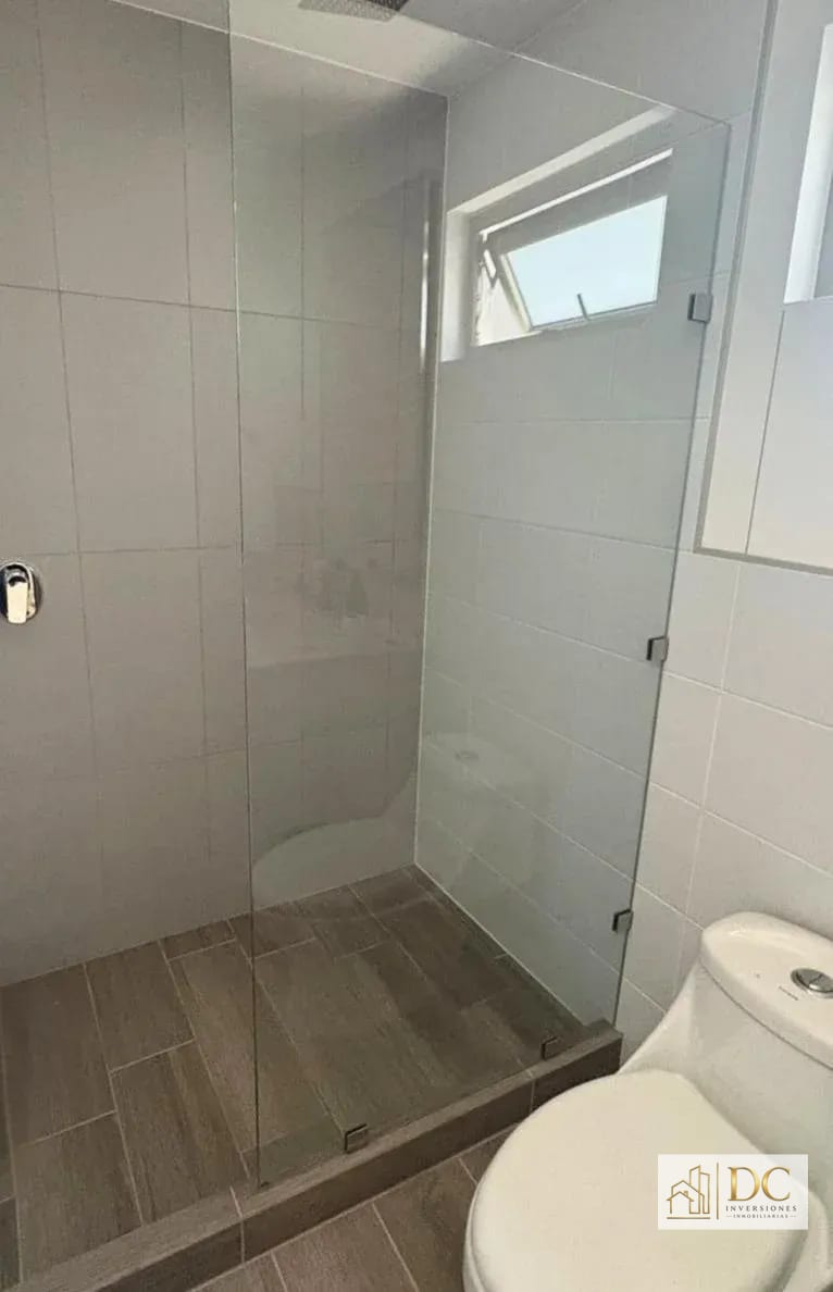 📍 APARTAMENTO EN RENTA – 3 HAB + NIVEL ALTO | EDIFICIO SEGHERÍA | ZONA 14 LA VILLA — Apartamento en Alquiler en Segheria, Zona 14, Guatemala, Ciudad — foto 10 de 15