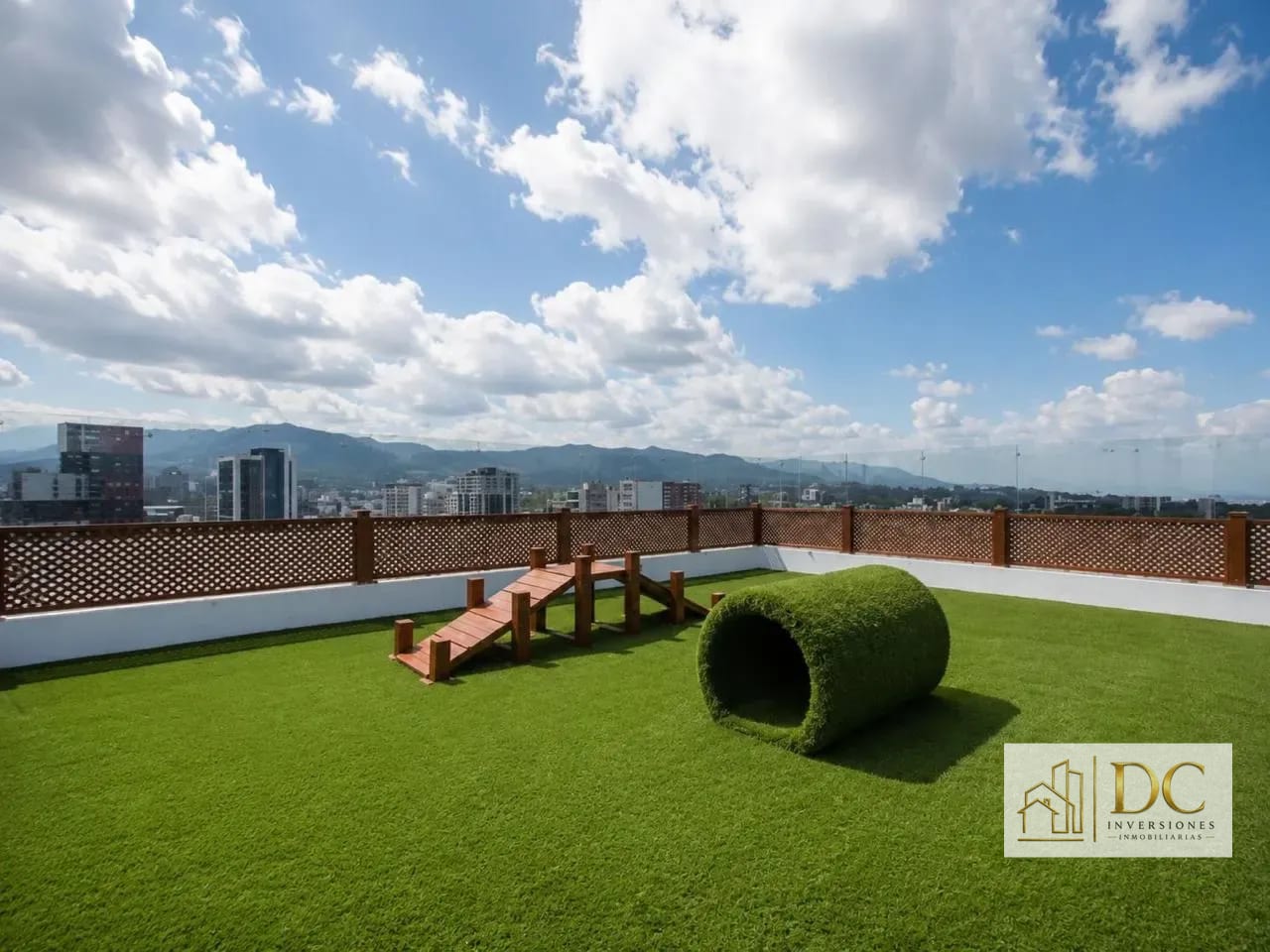 📍 APARTAMENTO AMUEBLADO EN RENTA – 2 HAB + NIVEL ALTO | CITY HAUS | ZONA 10 — Apartamento en Alquiler en City Haus, Zona 10, Guatemala, Ciudad — foto 6 de 10