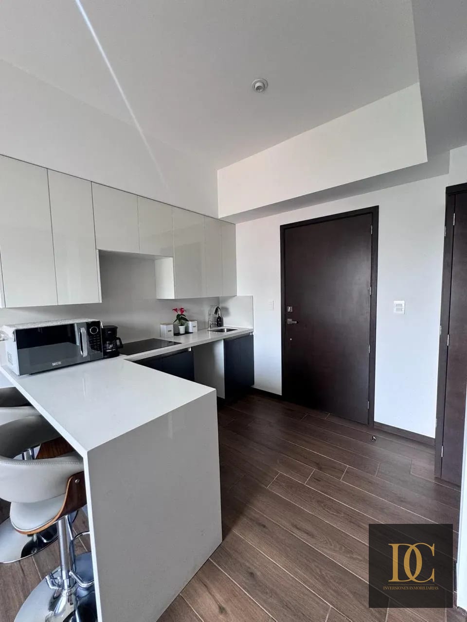 📍 Apartamento Amueblado en Venta – 1 Hab | Casa San Ignacio | Zona 10 — Apartamento en Venta en Casa Ignacio, Zona 10, Guatemala, Ciudad — foto 3 de 11