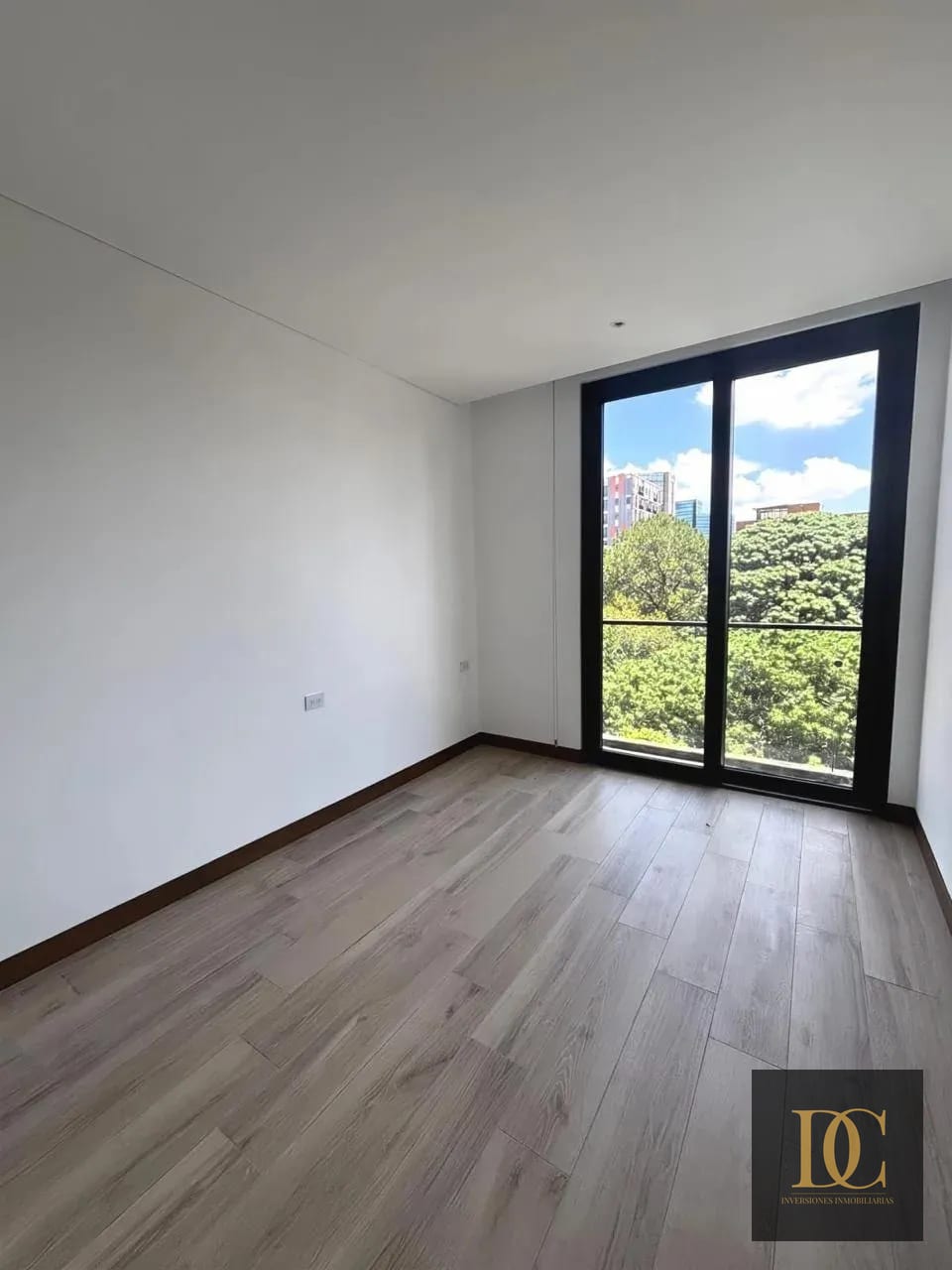 đ Apartamento en Alquiler â 3 Hab + Sala Familiar | Ferre Diez, Z.10 â Apartamento en Alquiler en FerrĂŠ Diez, Zona 10, Guatemala, Ciudad â foto 4 de 12