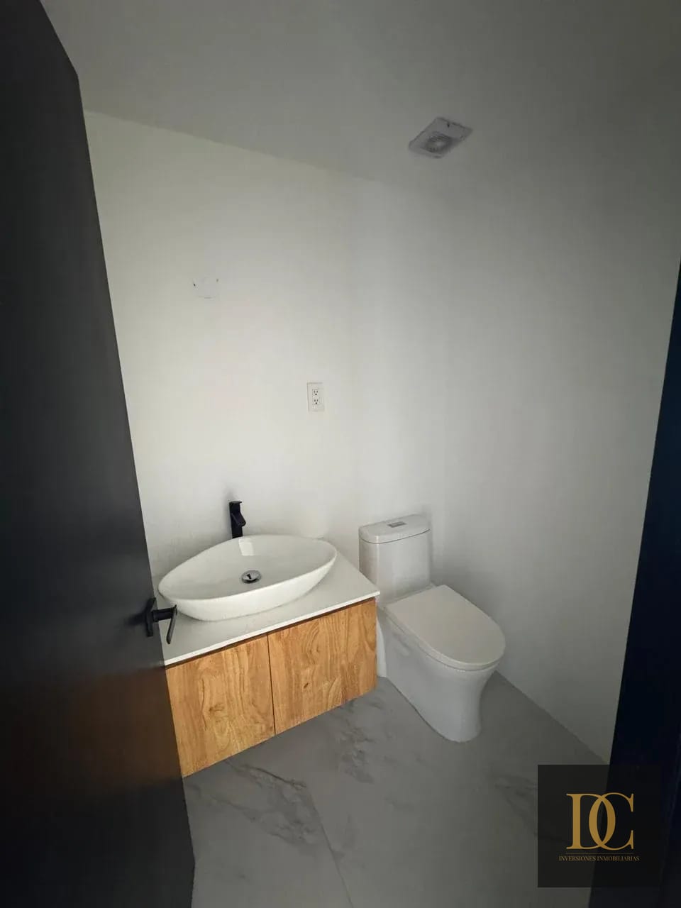 đ Apartamento en Venta â 3 Hab + 2 Parqueos | Edificio CĂ©ntrico | Z.5 â Apartamento en Venta en CĂ©ntrico, Zona 5, Guatemala, Ciudad â foto 7 de 12