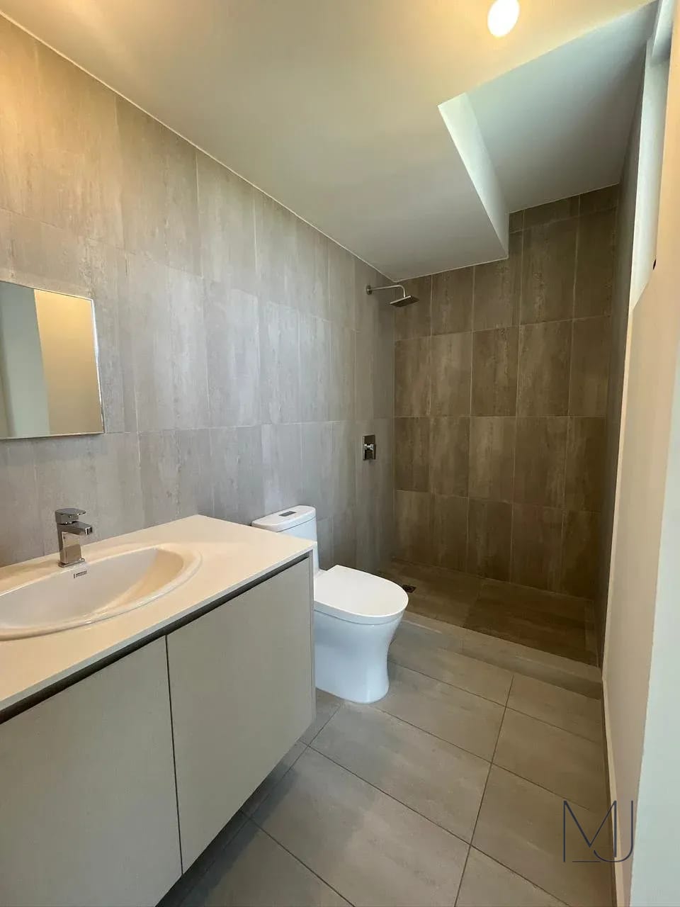 Apartamento en Renta | Morea | Zona 15 Vista Hermosa II | Vista espectacular y moderno — Apartamento en Alquiler en Morea, Zona 15, Guatemala, Ciudad — foto 10 de 16