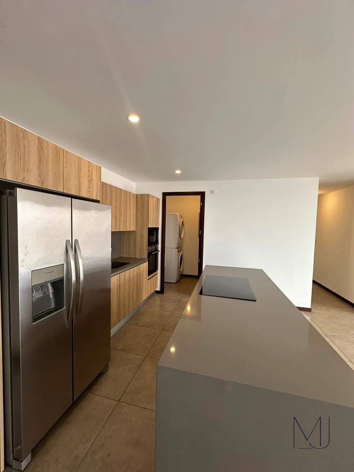 Apartamento en Alquiler | Albero San Lázaro | Zona 15 | 111 m² · 2 Hab — Apartamento en Alquiler en Albero San Lazaro, Zona 15, Guatemala, Ciudad — foto 2 de 17