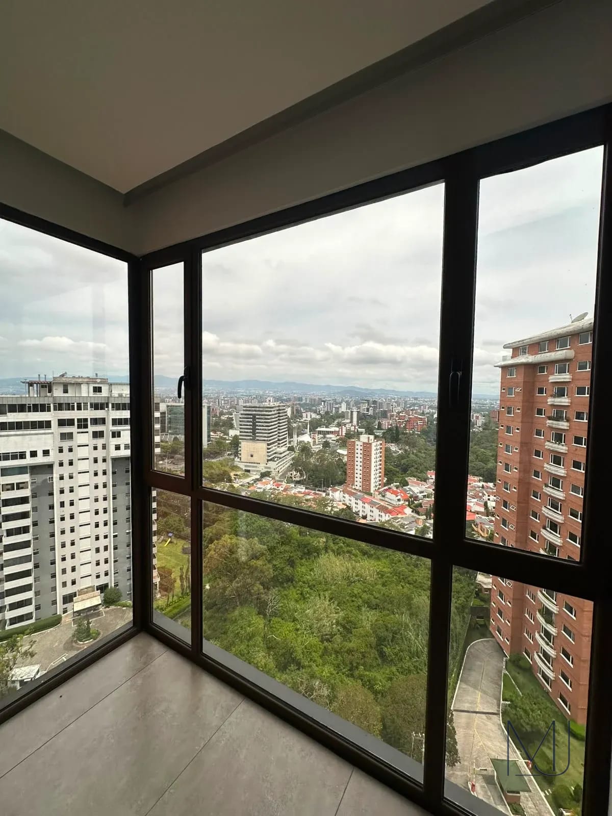 Apartamento en Alquiler | Albero San Lázaro | Zona 15 | 111 m² · 2 Hab — Apartamento en Alquiler en Albero San Lazaro, Zona 15, Guatemala, Ciudad — foto 13 de 17