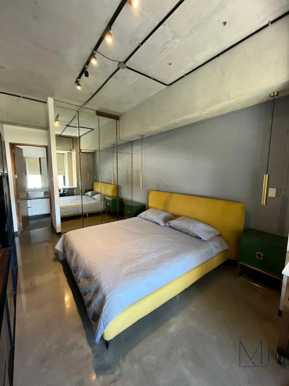 Apartamento Loft en Alquiler | 4Venezia | Zona 4 | Amueblado · Balcón — Apartamento en Alquiler en Cuatro Venezia, Zona 4, Guatemala, Ciudad — foto 4 de 8