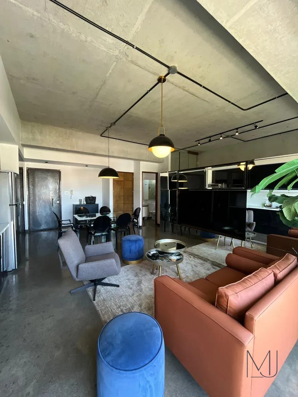 Apartamento Loft en Alquiler | 4Venezia | Zona 4 | Amueblado · Balcón — Apartamento en Alquiler en Cuatro Venezia, Zona 4, Guatemala, Ciudad — foto 1 de 8