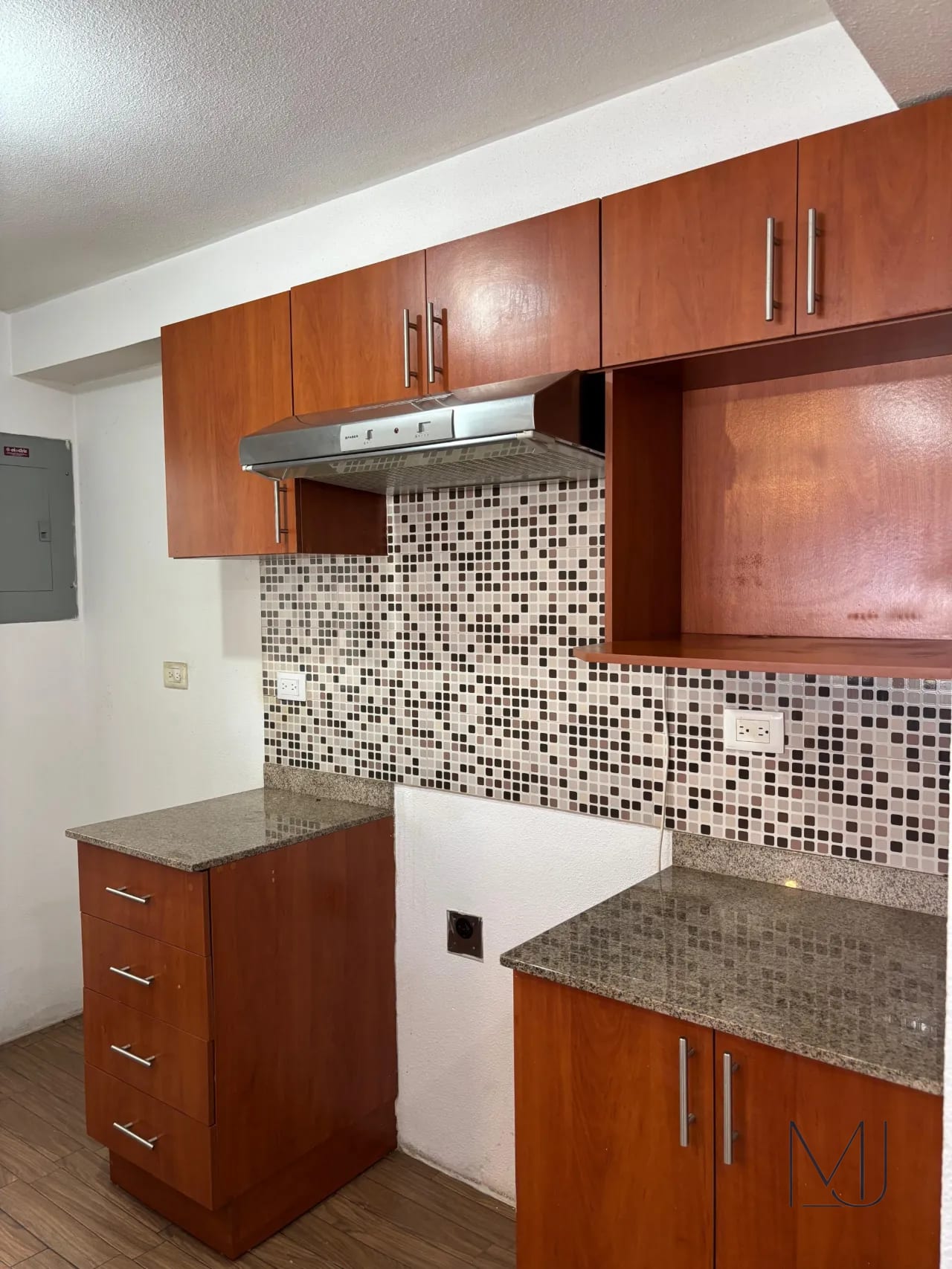 Apartamento en Venta | Parque 7 | Zona 7 | Calzada Roosevelt — Apartamento en Venta en Parque 7, Zona 7, Guatemala, Ciudad — foto 2 de 9