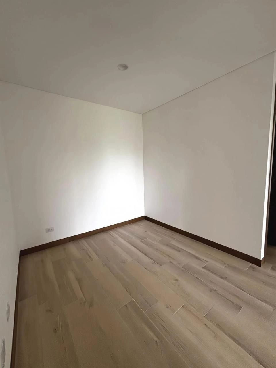 Rento apartamento en Zona 10 EDIFICIO NUEVO Y EXCLUSIVO — Apartamento en Alquiler en Ferré Diez, Zona 10, Guatemala, Ciudad — foto 11 de 17