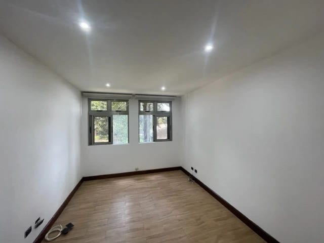 Rento apartamento en Zona 10 OAKLAND EDIFICIO EXCLUSIVO — Apartamento en Alquiler en Oakland I, Zona 10, Guatemala, Ciudad — foto 13 de 17