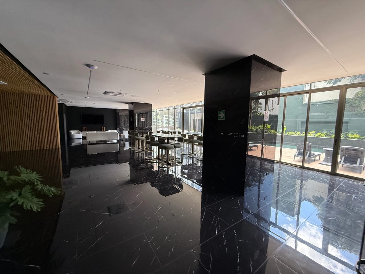 Rento apartamento en Zona 10 EDIFICIO NUEVO CON AMENIDADES DE LUJO — Apartamento en Alquiler en Atarah, Zona 10, Guatemala, Ciudad — foto 2 de 17