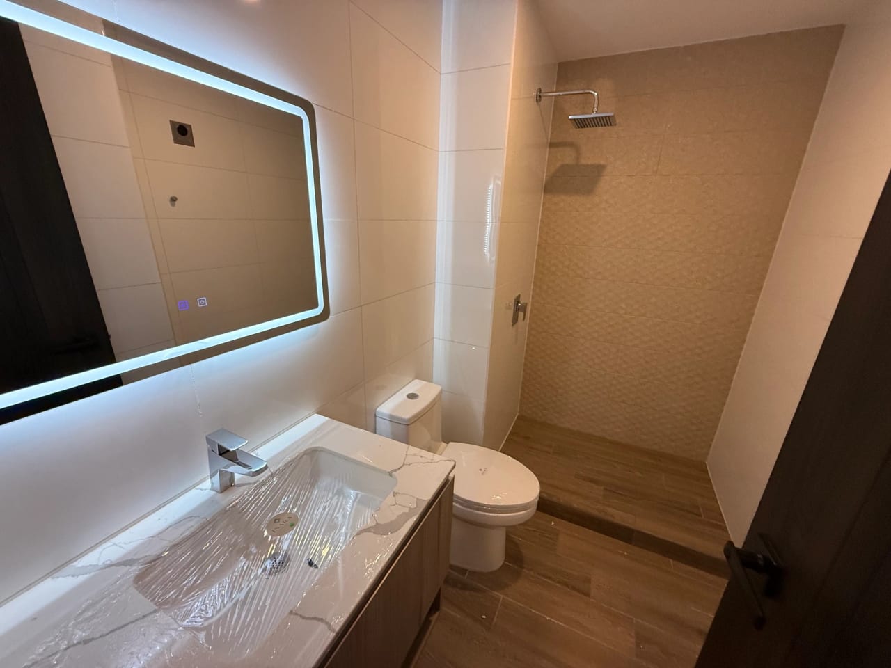 Rento Apartamento AMUEBALDO en Avenida Las Americas 1 DORM. NUEVO!! — Apartamento en Alquiler en Inara Americas, Zona 13, Guatemala, Ciudad — foto 11 de 17
