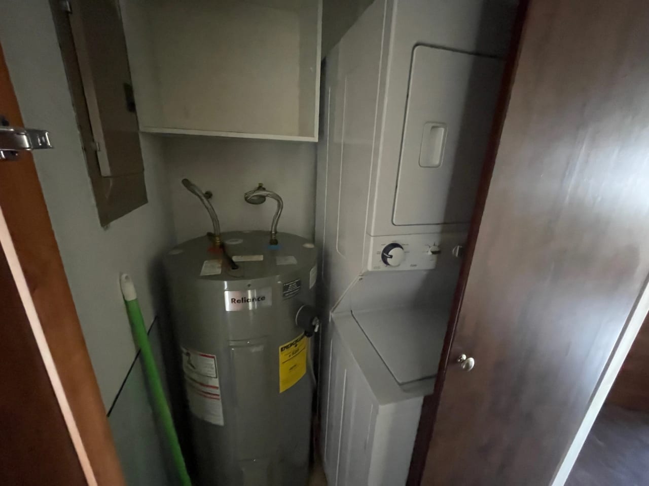Rento apartamento de 3 dormitorios en Zona 14 CERCA DE EUROPLAZA — Apartamento en Alquiler en Catania, Zona 14, Guatemala, Ciudad — foto 6 de 17