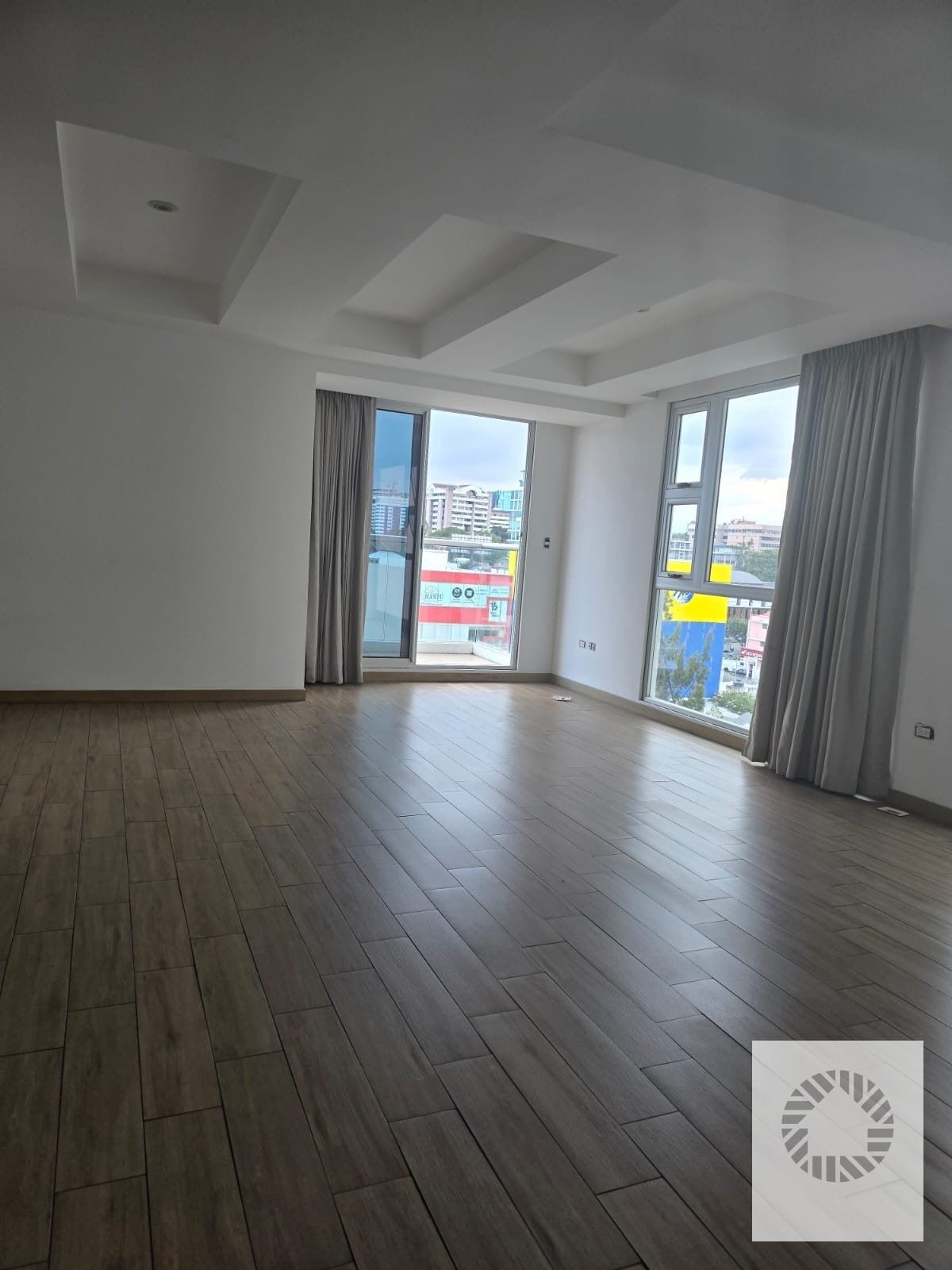 Amplio y Bonito apartamento — Apartamento en Alquiler en City Haus, Zona 10, Guatemala, Ciudad — foto 8 de 9