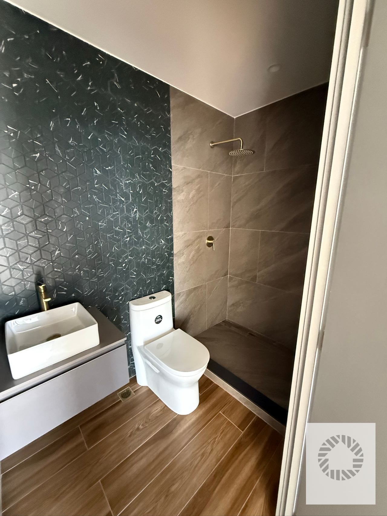 Rento Apartamento Edificio Atarah Zona 10 🔥 — Apartamento en Alquiler en Atarah, Zona 10, Guatemala, Ciudad — foto 4 de 8