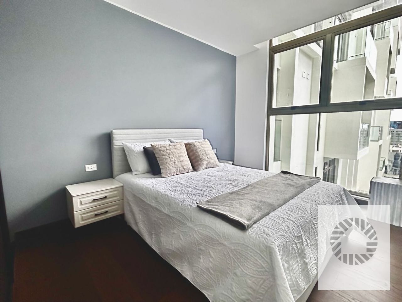 Bonito Apartamento Amueblado — Apartamento en Alquiler en Atarah, Zona 10, Guatemala, Ciudad — foto 4 de 11
