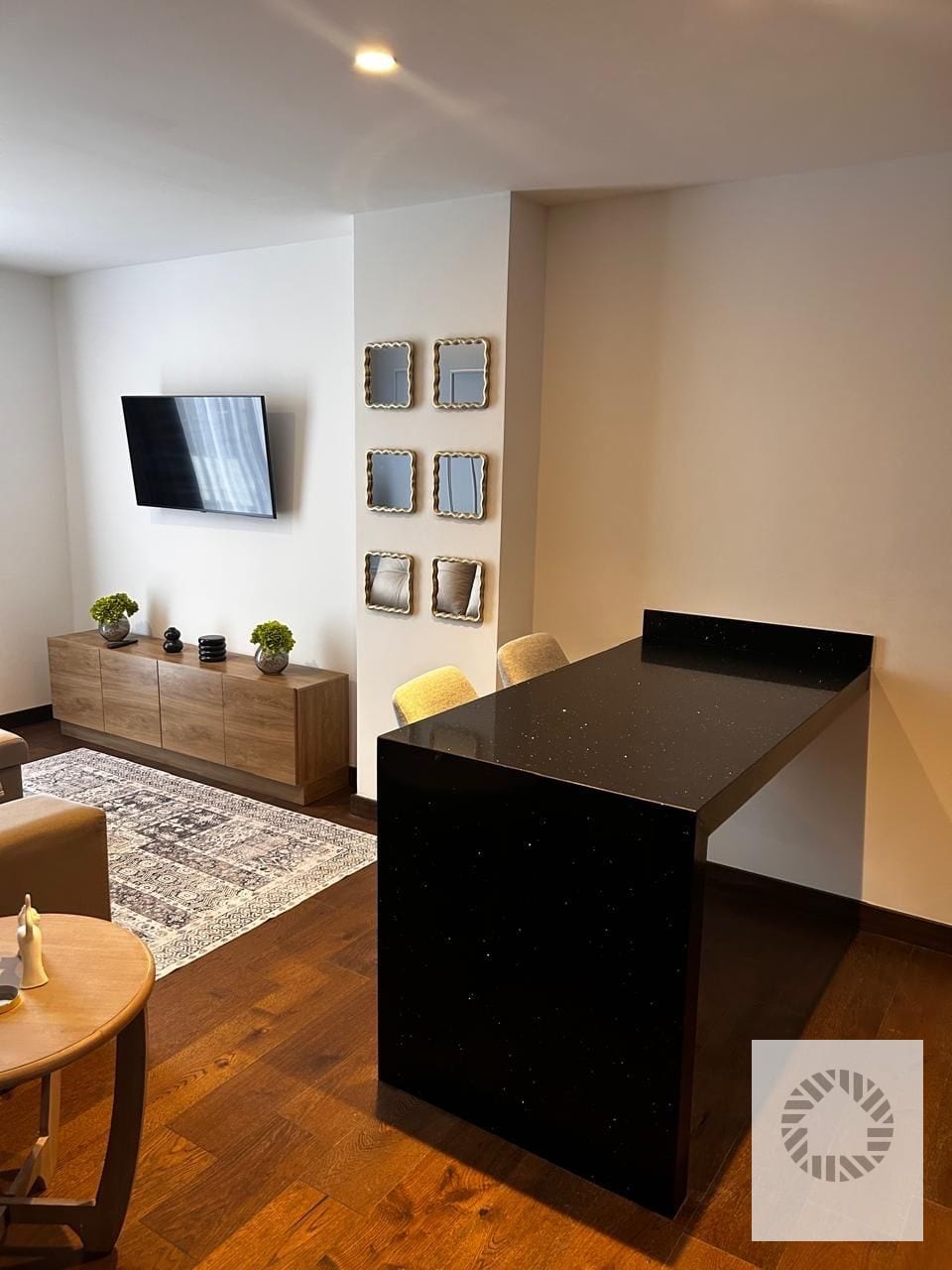 Bonito Apartamento Amueblado — Apartamento en Alquiler en Atarah, Zona 10, Guatemala, Ciudad — foto 5 de 11