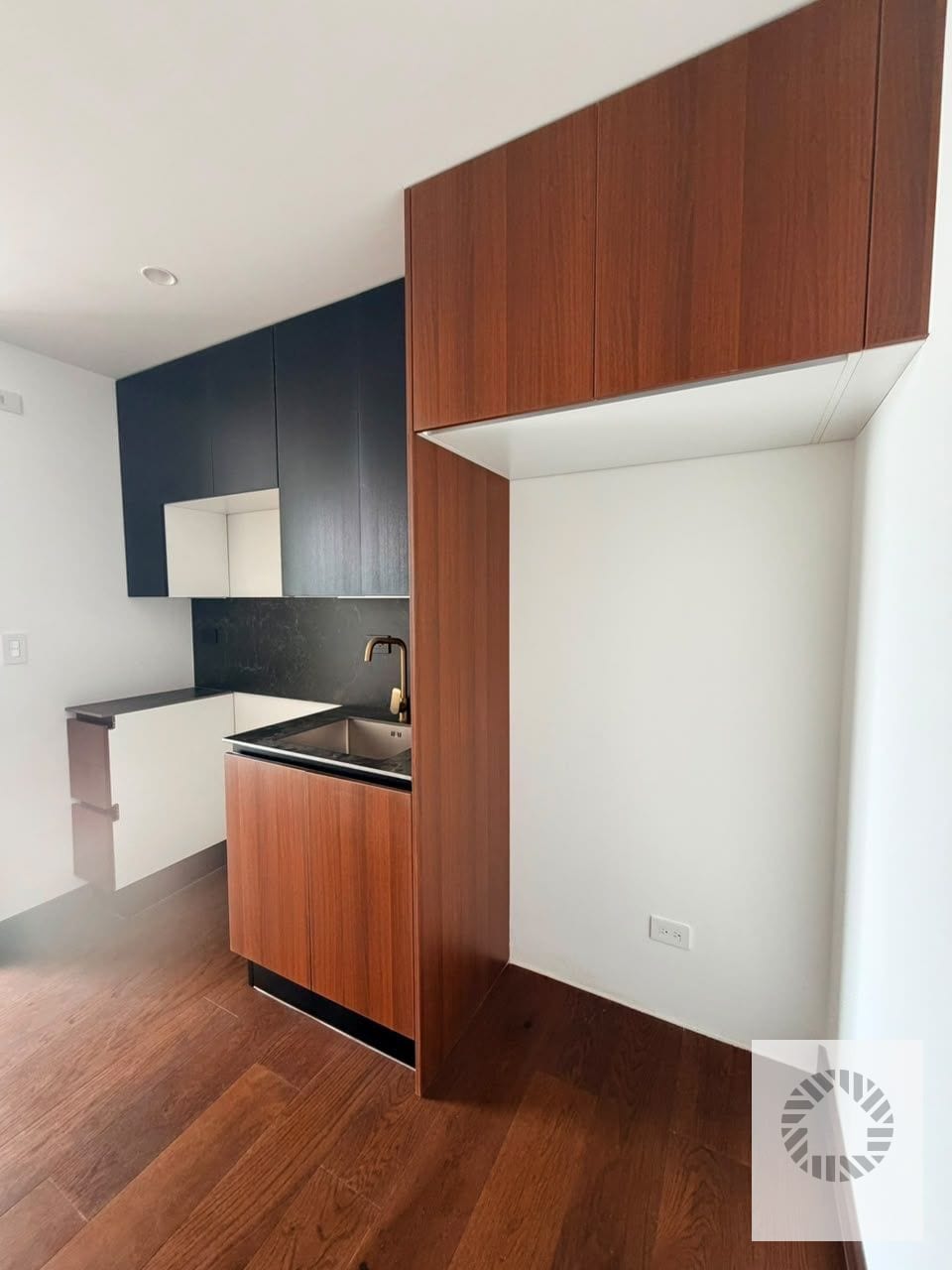 Bonito Apartamento — Apartamento en Venta en Atarah, Zona 10, Guatemala, Ciudad — foto 3 de 8