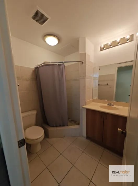 En renta Apartamento Edificio Santorini Américas Zona 14 — Apartamento en Alquiler en Zona 14, Guatemala, Ciudad — foto 3 de 12