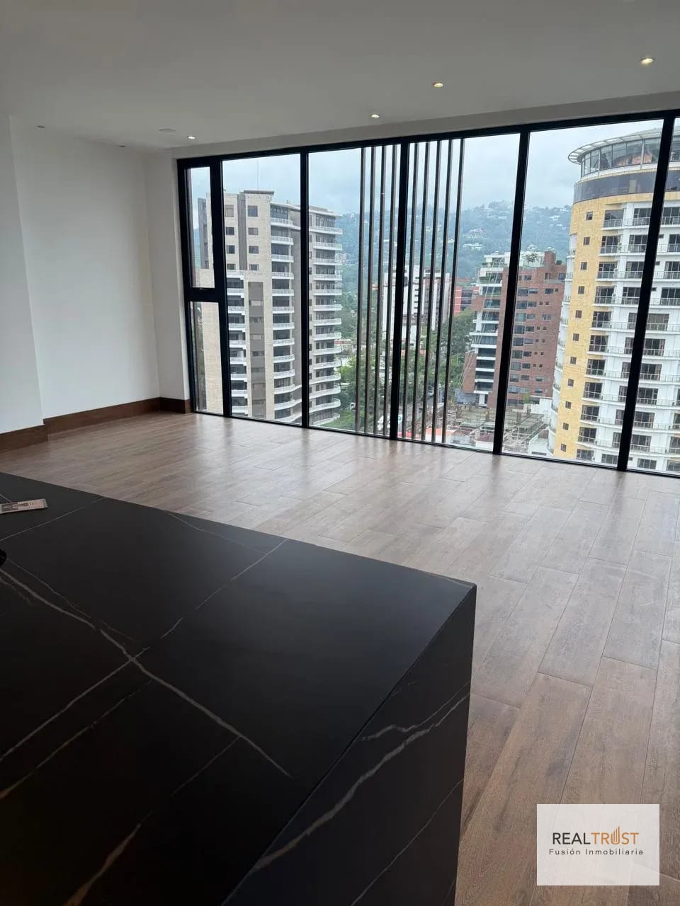 Alquilo Apartamento en Gaura — Apartamento en Alquiler en Gaura, Zona 15, Guatemala, Ciudad — foto 1 de 17