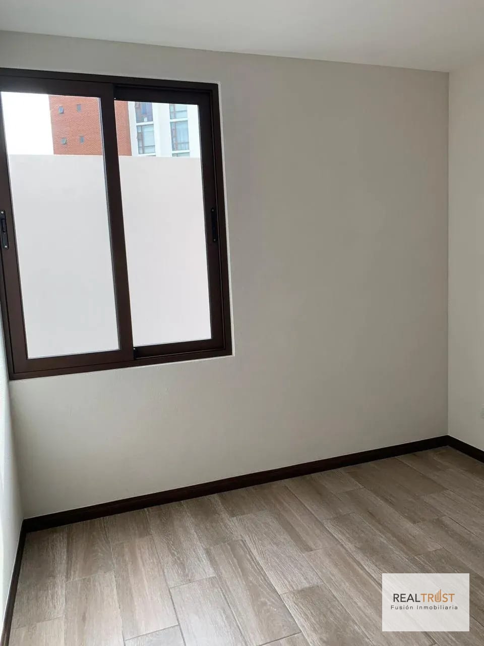 En Venta Apartamento con Jardín San Isidro 2021, Zona 16 — Apartamento en Venta en Zona 16, Guatemala, Ciudad — foto 2 de 5